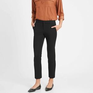 NWT Banana Republic Avery Straight-Fit Washable Bi-Stretch Pant, Navy SIZE 10